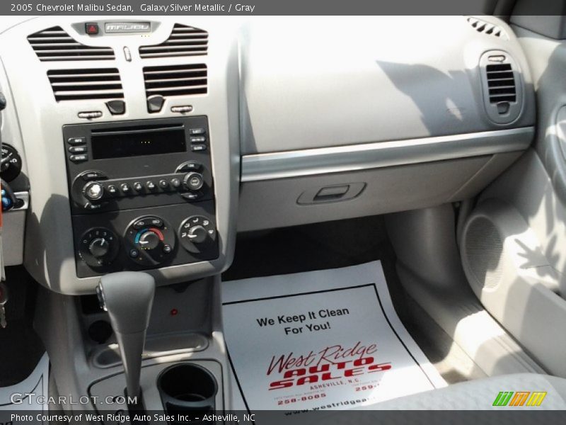 Galaxy Silver Metallic / Gray 2005 Chevrolet Malibu Sedan