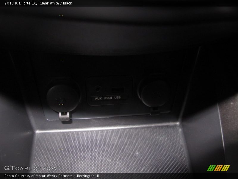 Clear White / Black 2013 Kia Forte EX