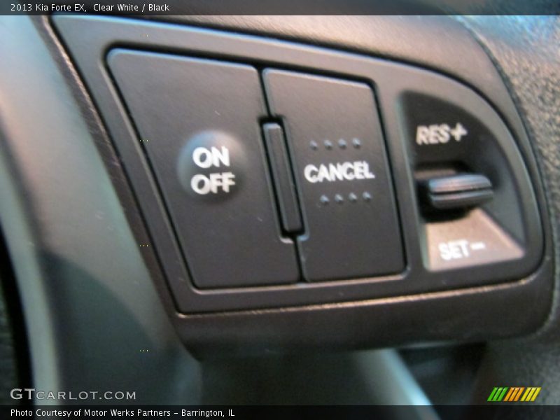 Clear White / Black 2013 Kia Forte EX