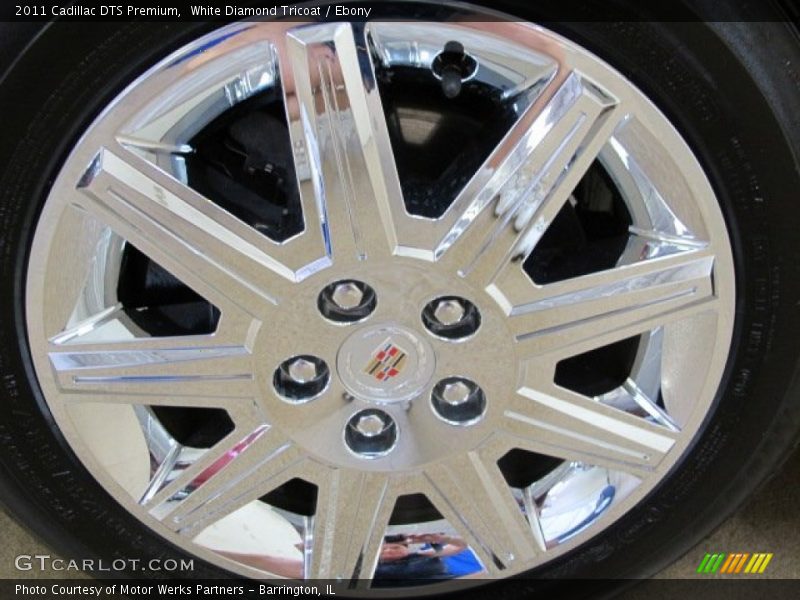 White Diamond Tricoat / Ebony 2011 Cadillac DTS Premium