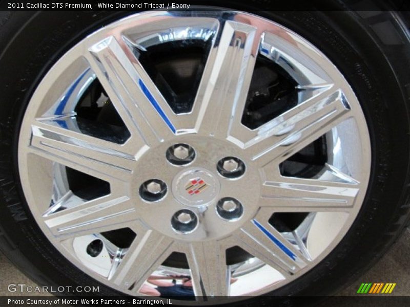 White Diamond Tricoat / Ebony 2011 Cadillac DTS Premium