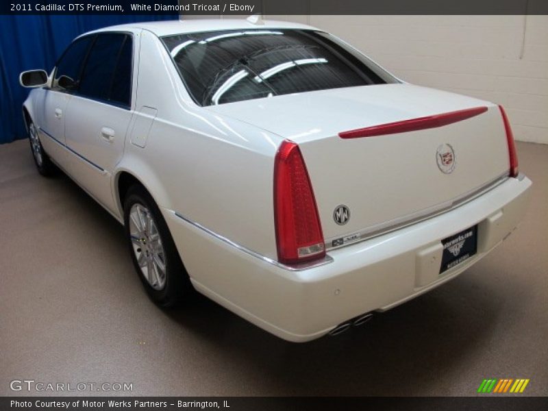 White Diamond Tricoat / Ebony 2011 Cadillac DTS Premium