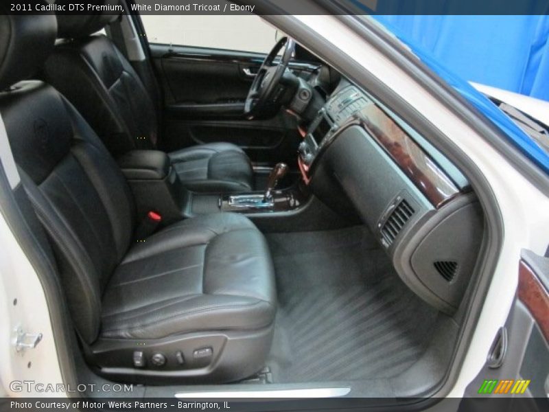 White Diamond Tricoat / Ebony 2011 Cadillac DTS Premium