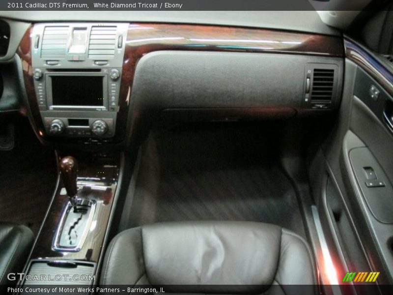 White Diamond Tricoat / Ebony 2011 Cadillac DTS Premium