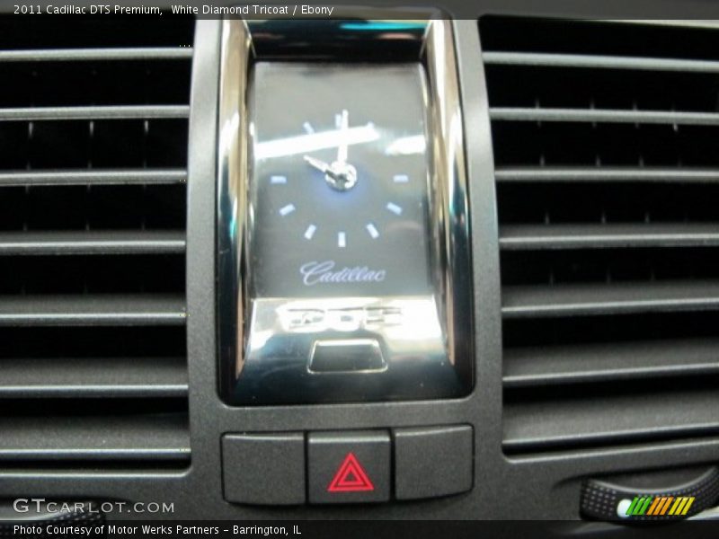 White Diamond Tricoat / Ebony 2011 Cadillac DTS Premium