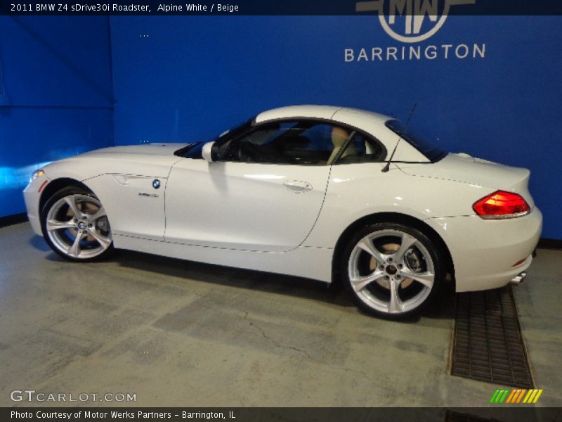 Alpine White / Beige 2011 BMW Z4 sDrive30i Roadster