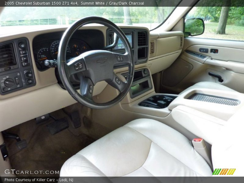 Summit White / Gray/Dark Charcoal 2005 Chevrolet Suburban 1500 Z71 4x4