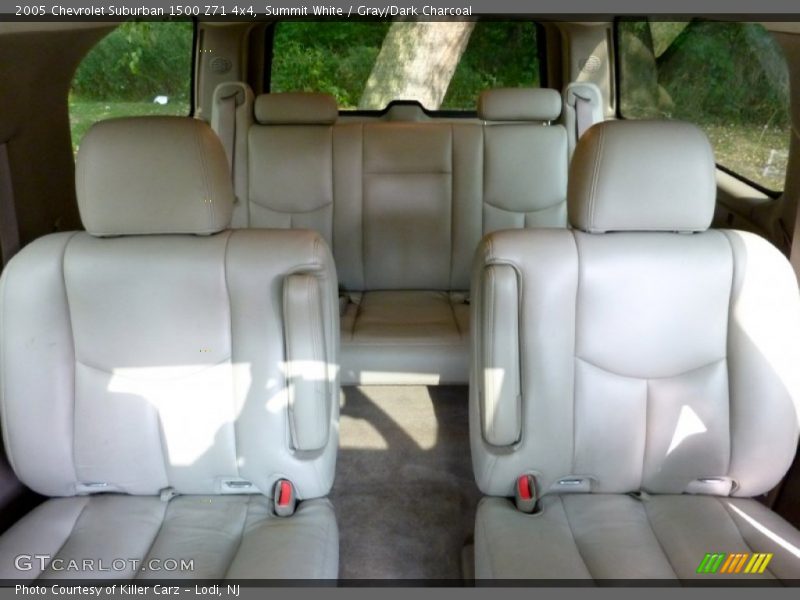Summit White / Gray/Dark Charcoal 2005 Chevrolet Suburban 1500 Z71 4x4