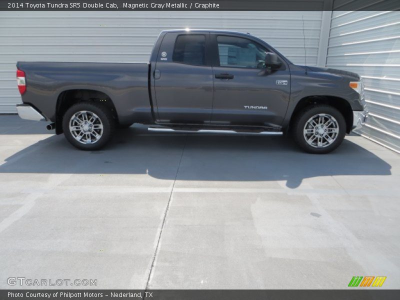 Magnetic Gray Metallic / Graphite 2014 Toyota Tundra SR5 Double Cab