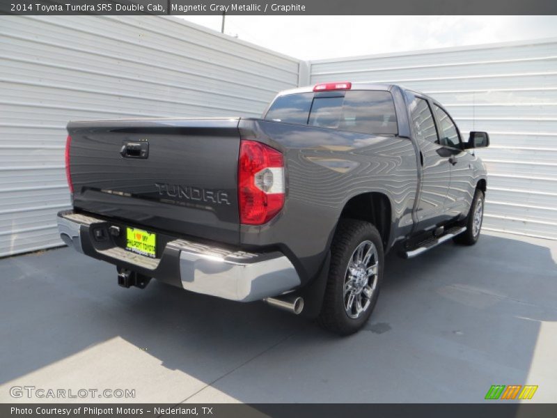 Magnetic Gray Metallic / Graphite 2014 Toyota Tundra SR5 Double Cab