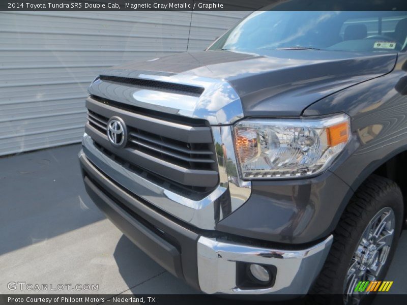 Magnetic Gray Metallic / Graphite 2014 Toyota Tundra SR5 Double Cab