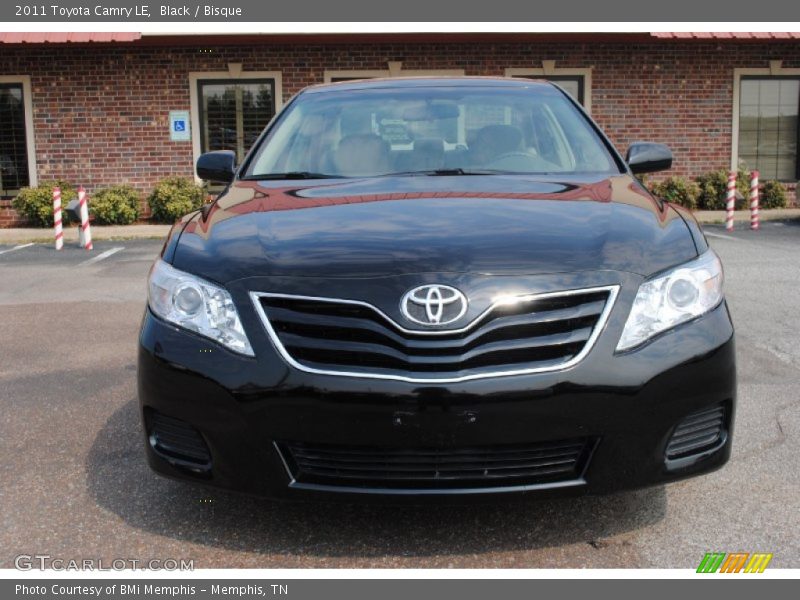 Black / Bisque 2011 Toyota Camry LE