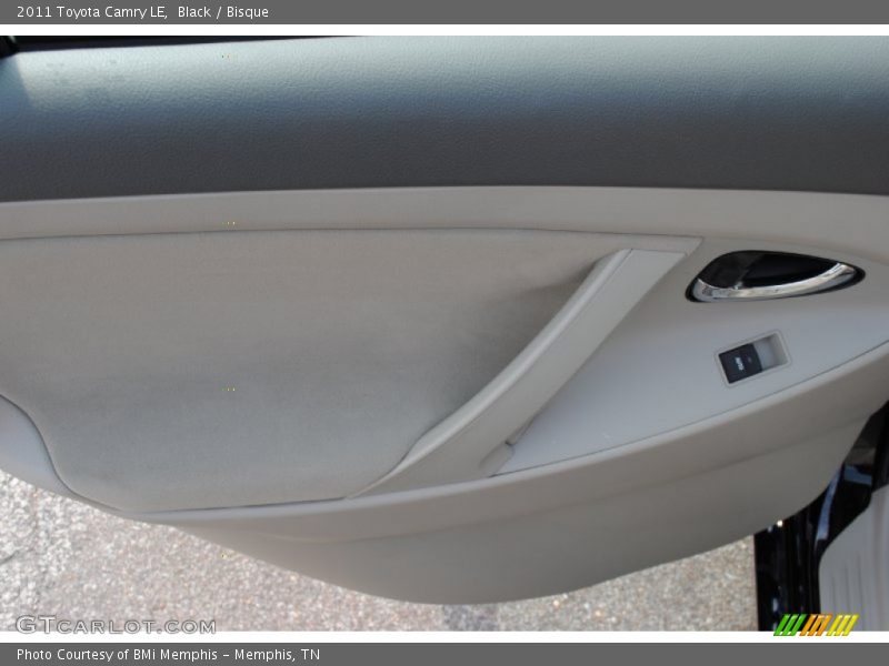 Black / Bisque 2011 Toyota Camry LE