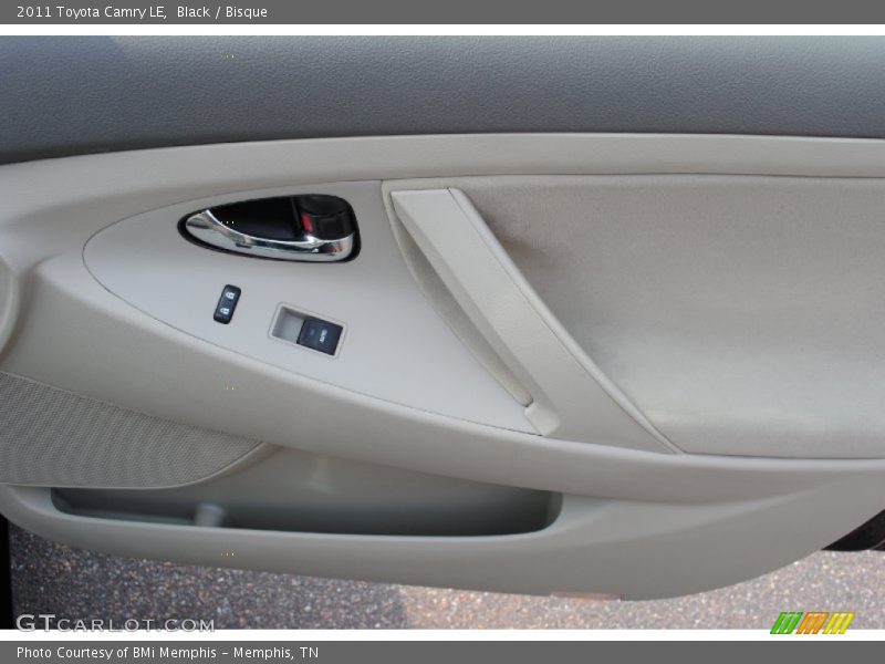Black / Bisque 2011 Toyota Camry LE