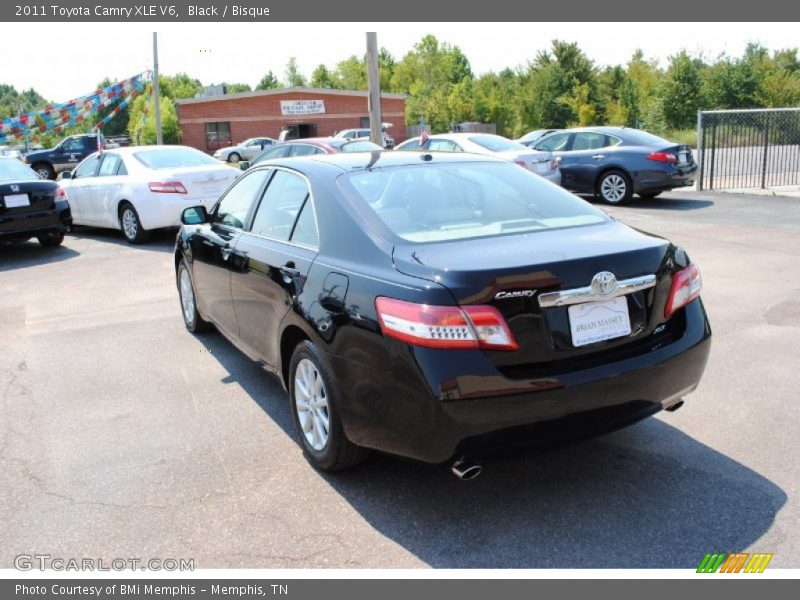 Black / Bisque 2011 Toyota Camry XLE V6