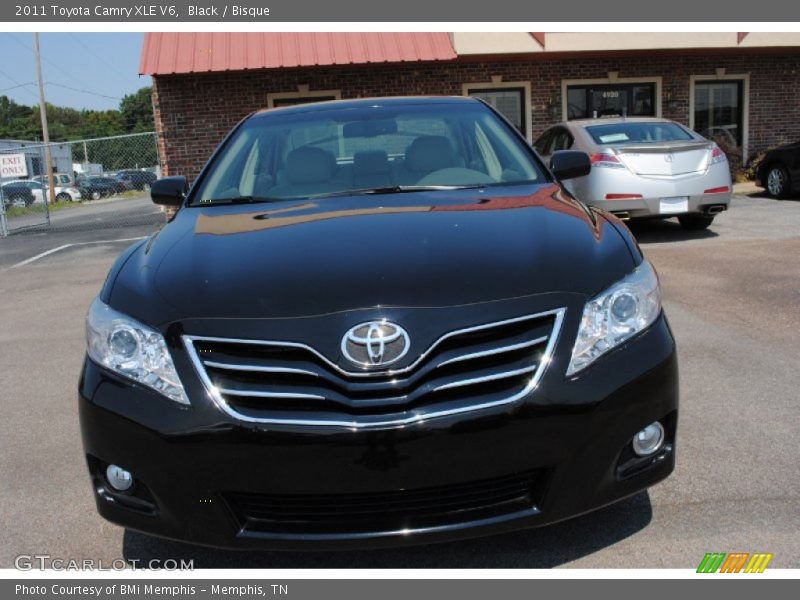 Black / Bisque 2011 Toyota Camry XLE V6