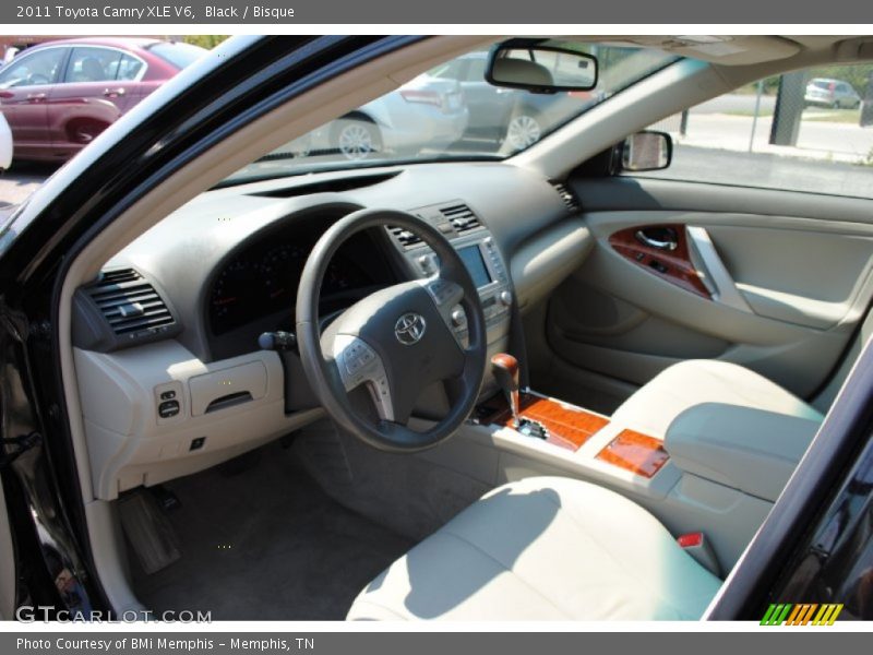 Black / Bisque 2011 Toyota Camry XLE V6