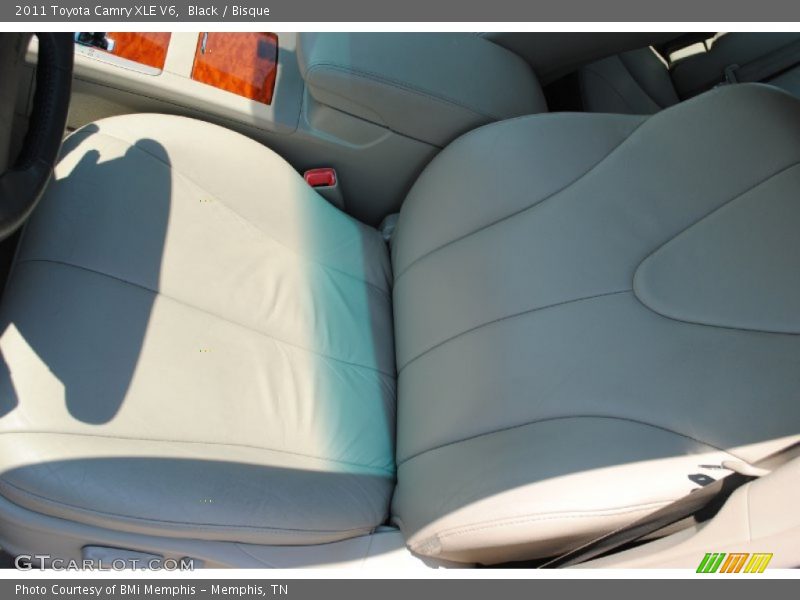 Black / Bisque 2011 Toyota Camry XLE V6