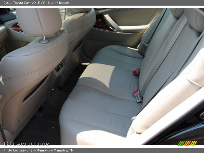 Black / Bisque 2011 Toyota Camry XLE V6