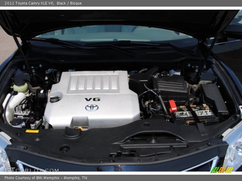 Black / Bisque 2011 Toyota Camry XLE V6