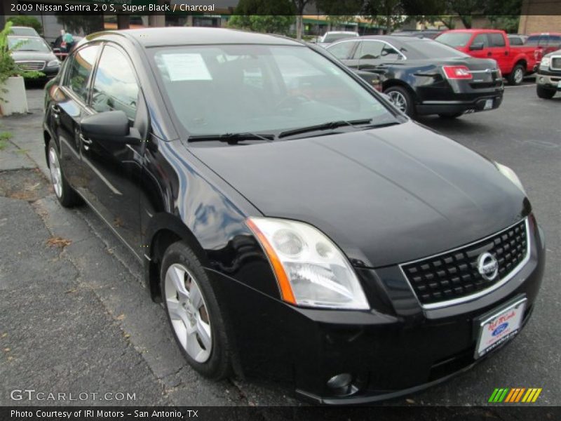 Super Black / Charcoal 2009 Nissan Sentra 2.0 S