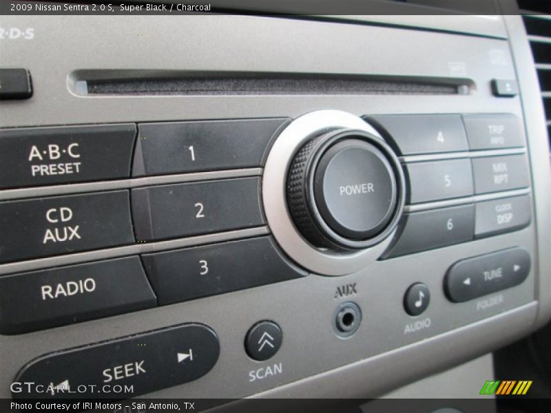 Super Black / Charcoal 2009 Nissan Sentra 2.0 S