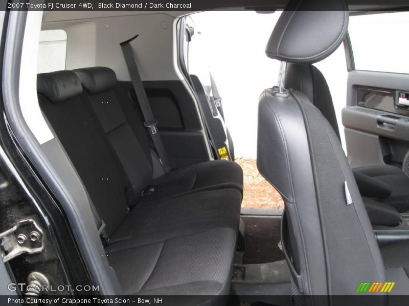 Black Diamond / Dark Charcoal 2007 Toyota FJ Cruiser 4WD