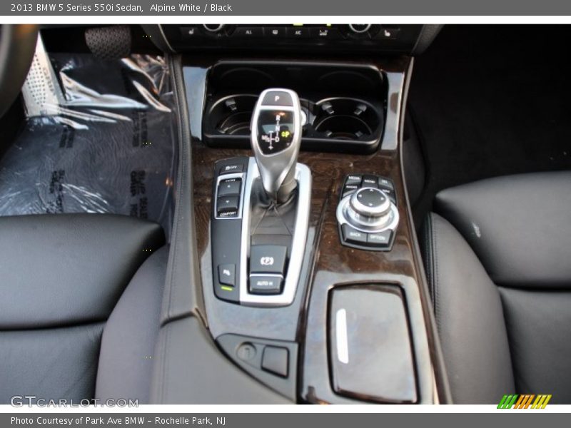 Alpine White / Black 2013 BMW 5 Series 550i Sedan