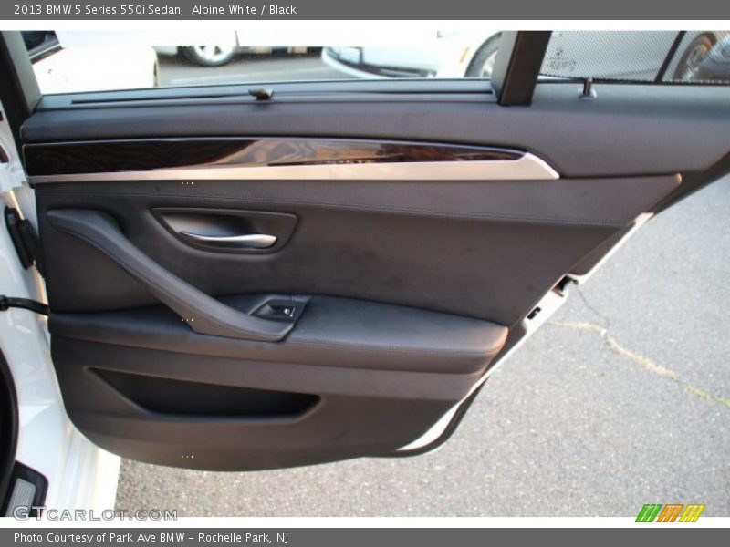 Alpine White / Black 2013 BMW 5 Series 550i Sedan