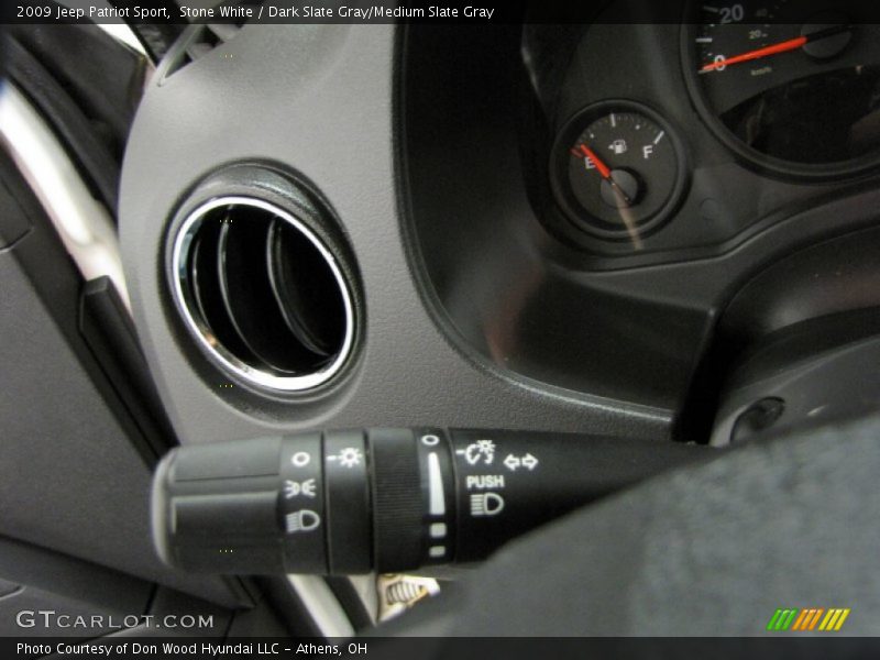 Stone White / Dark Slate Gray/Medium Slate Gray 2009 Jeep Patriot Sport