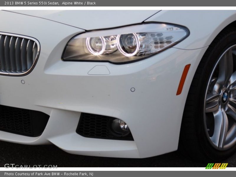 Alpine White / Black 2013 BMW 5 Series 550i Sedan