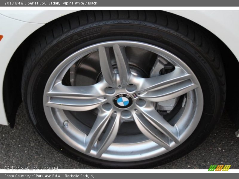 Alpine White / Black 2013 BMW 5 Series 550i Sedan