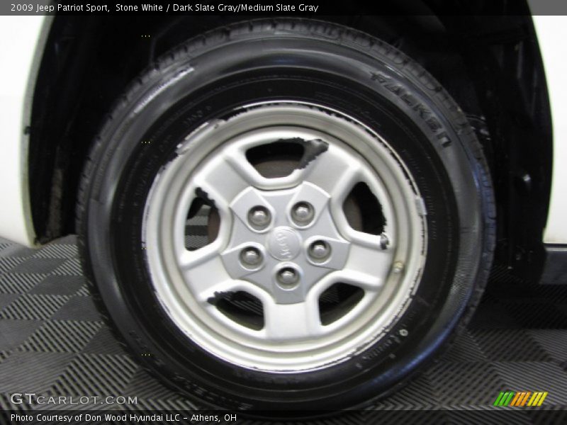 Stone White / Dark Slate Gray/Medium Slate Gray 2009 Jeep Patriot Sport