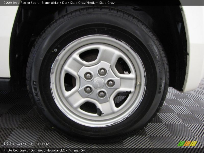 Stone White / Dark Slate Gray/Medium Slate Gray 2009 Jeep Patriot Sport