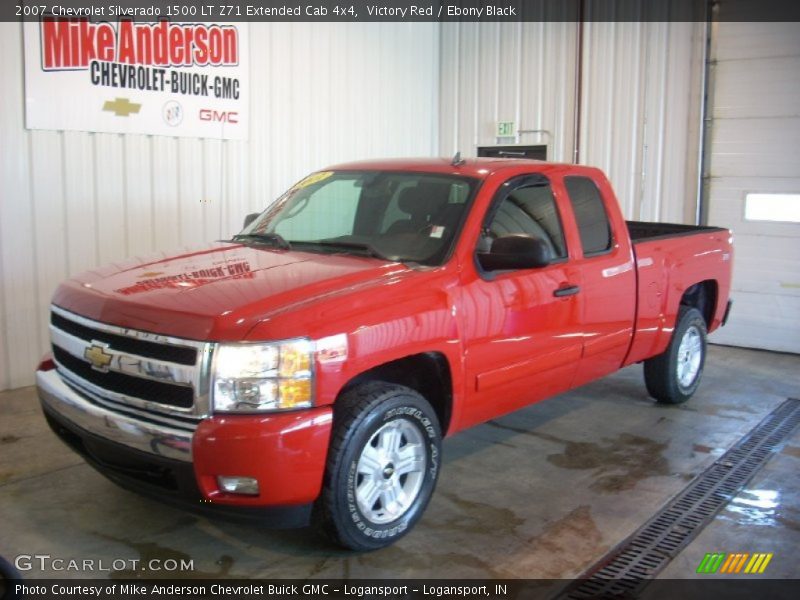 Victory Red / Ebony Black 2007 Chevrolet Silverado 1500 LT Z71 Extended Cab 4x4