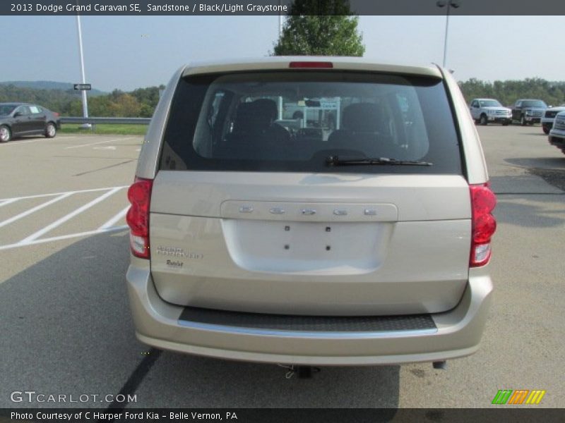 Sandstone / Black/Light Graystone 2013 Dodge Grand Caravan SE