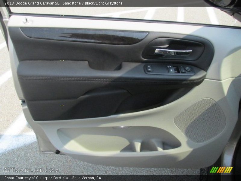Sandstone / Black/Light Graystone 2013 Dodge Grand Caravan SE