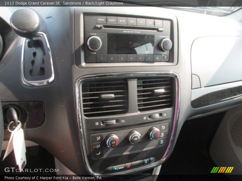 Sandstone / Black/Light Graystone 2013 Dodge Grand Caravan SE