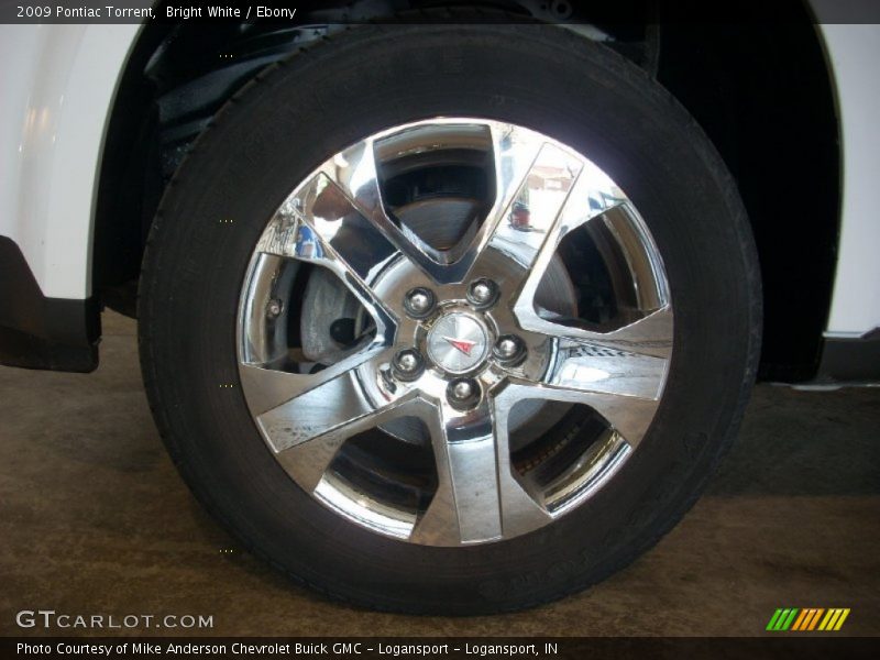 Bright White / Ebony 2009 Pontiac Torrent