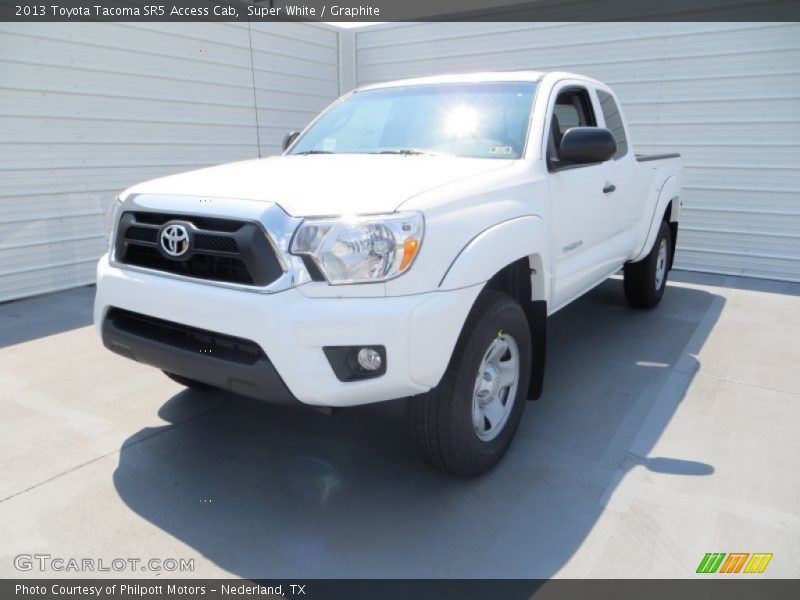 Super White / Graphite 2013 Toyota Tacoma SR5 Access Cab