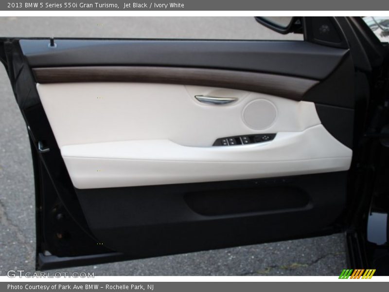 Door Panel of 2013 5 Series 550i Gran Turismo