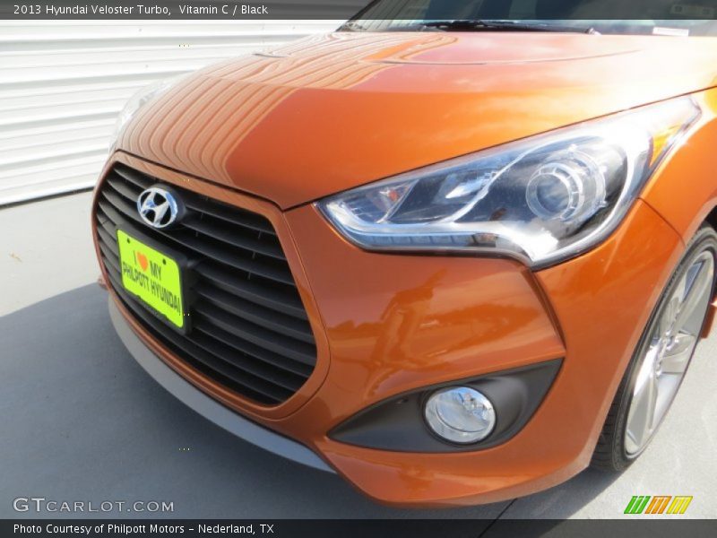 Vitamin C / Black 2013 Hyundai Veloster Turbo