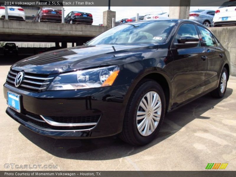 Black / Titan Black 2014 Volkswagen Passat 2.5L S