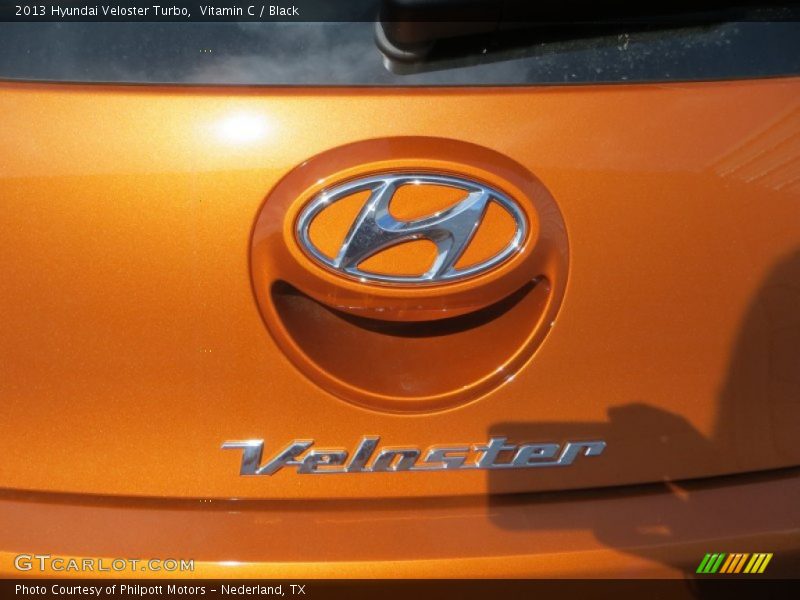 Vitamin C / Black 2013 Hyundai Veloster Turbo