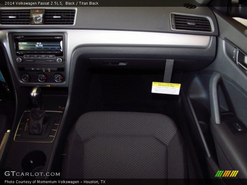 Black / Titan Black 2014 Volkswagen Passat 2.5L S