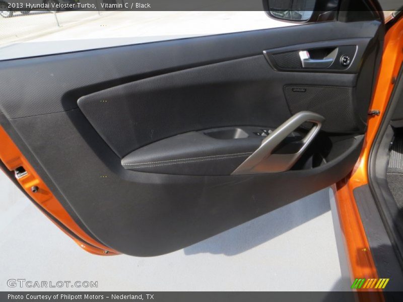 Vitamin C / Black 2013 Hyundai Veloster Turbo