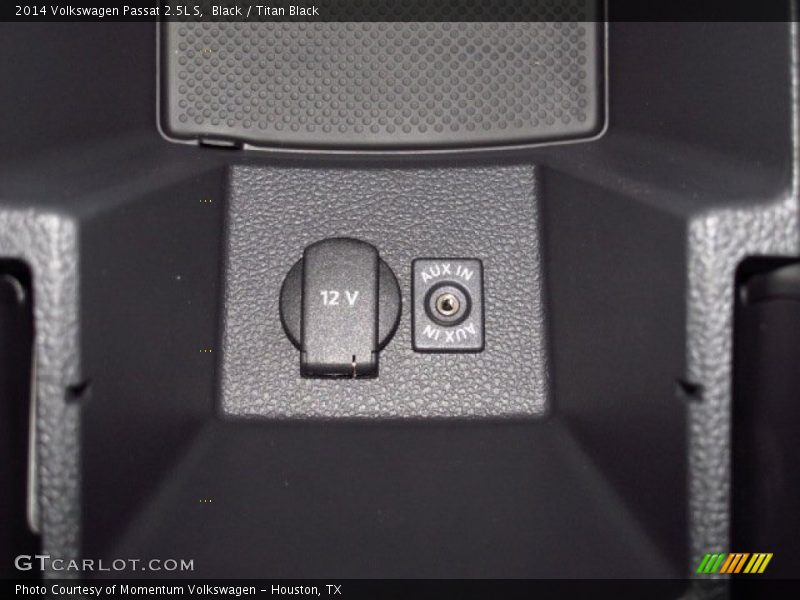 Black / Titan Black 2014 Volkswagen Passat 2.5L S