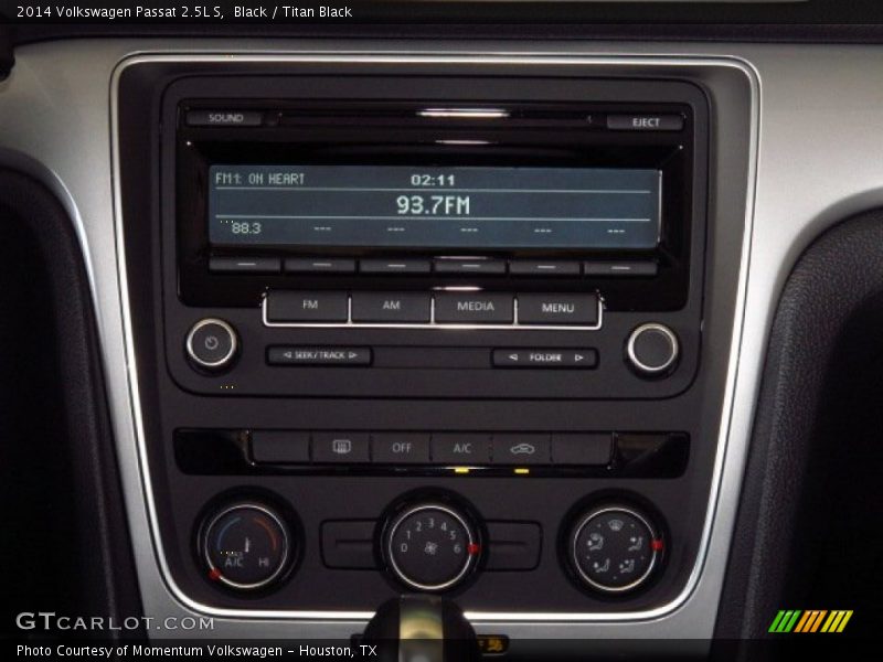 Black / Titan Black 2014 Volkswagen Passat 2.5L S