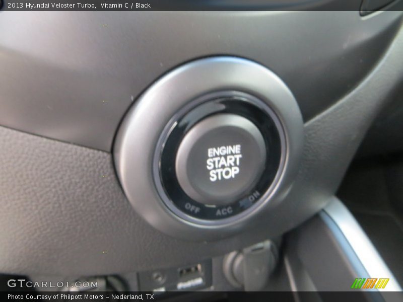 Vitamin C / Black 2013 Hyundai Veloster Turbo