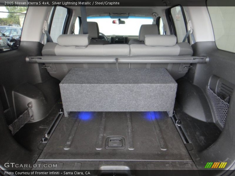 Silver Lightning Metallic / Steel/Graphite 2005 Nissan Xterra S 4x4